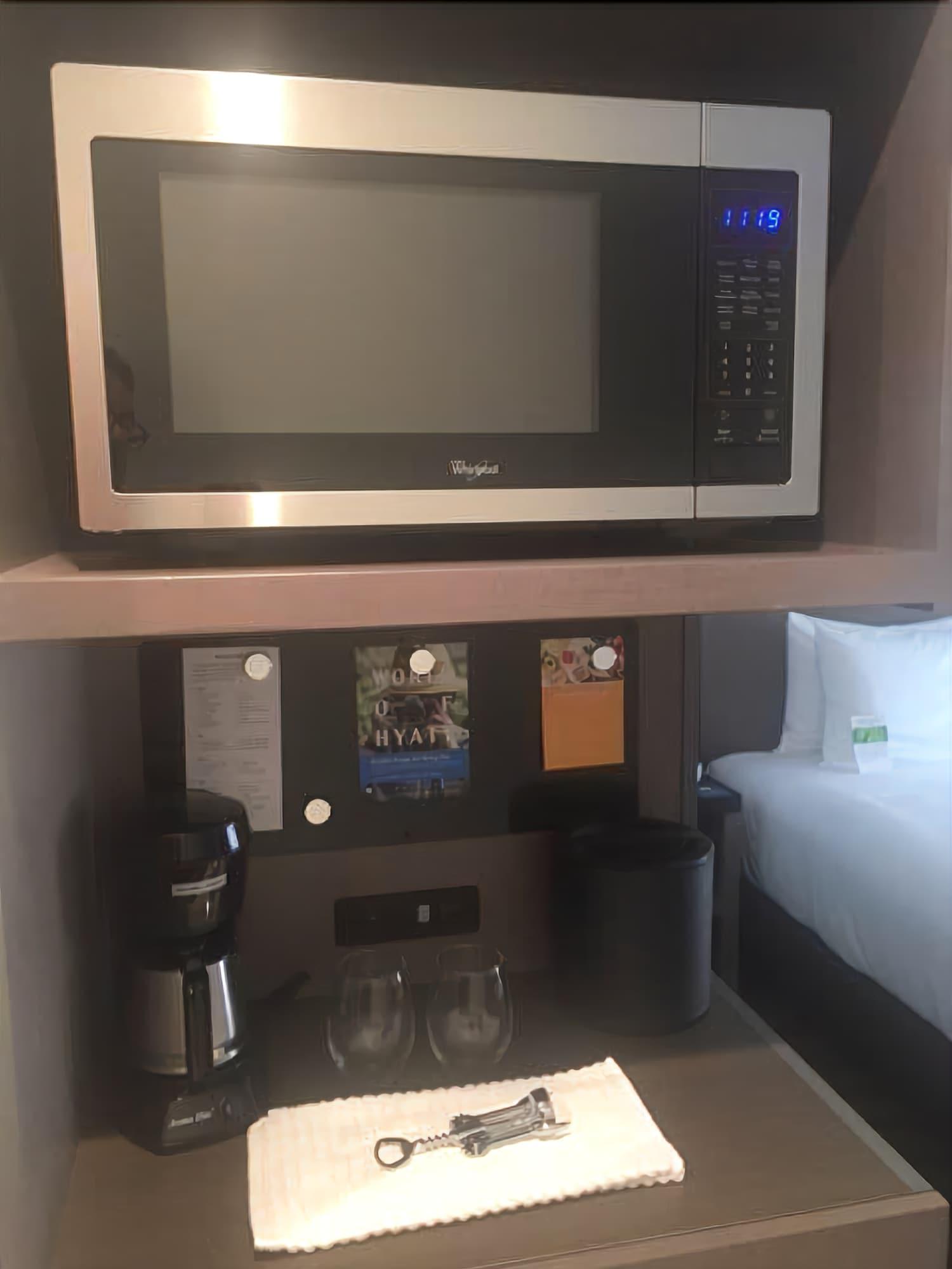 Hyatt House Anchorage Hotel Bagian luar foto
